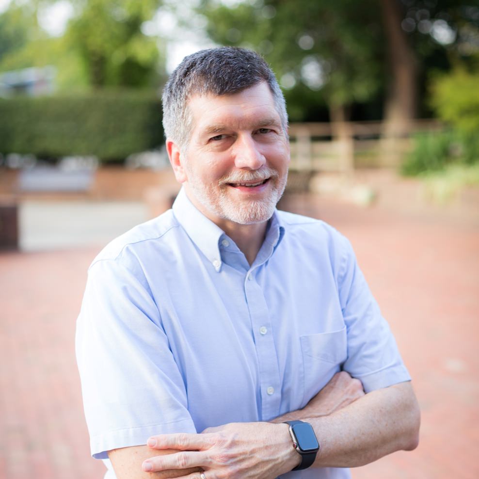 Headshot of Bob Chandler, owner of MacVantage IT Support and Consulting.